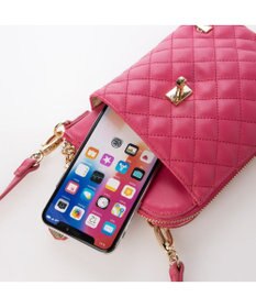 LA BAGAGERIE シープレザー　キルティングスマホショルダー