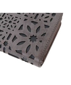 genten マルチカットワークミニ　二つ折り財布