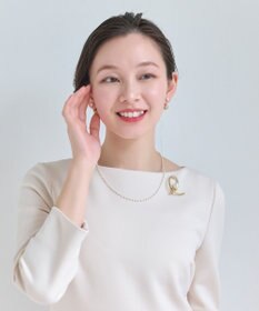 Phoebe クロスカーブパールビジューブローチ　ゴールド