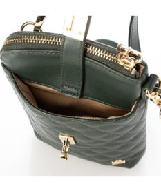 LA BAGAGERIE シープレザー　キルティングスマホショルダー