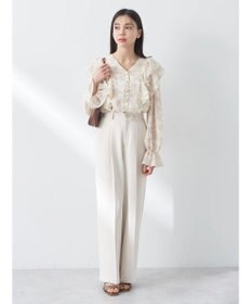 earth music&ecology 花柄ラッフルブラウス