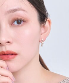 Phoebe リーフグレースビジューピアス&イヤリング　ゴールド