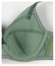 une nana cool 小さく見せるブラ　ミニマイザーブラ　シンプル