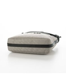 Y'SACCS モノグラム×リサイクルレザー スクエアショルダー