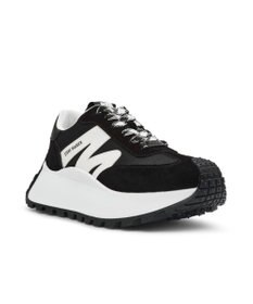STEVE MADDEN SUPERCAMPO ランナースタイル厚底スニーカー
