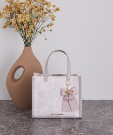 Maison de FLEUR フラワーガーデンプリント2Wayスクエアトート
