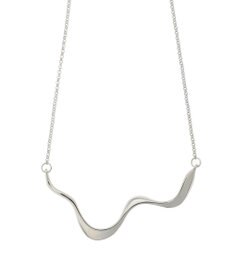 Green Parks ・ＨＡＬＦ　ＴＩＭＥ　ウェーブモチーフネックレス