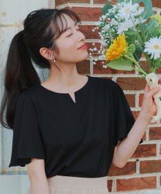 Tiaclasse 【おのののかさん着用】「サマケア」キーネックフレアスリーブトップス