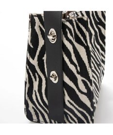 UNBILLION cachecache アニマル柄ヒネリハンドルインバッグセットトート