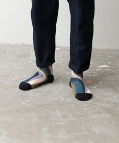 TRICOTE TWIST STRIPE LINK SOCKS／歪みストライプリンクソックス