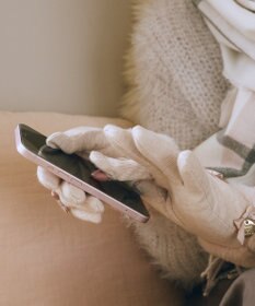 Maison de FLEUR プチリボンファーグローブ