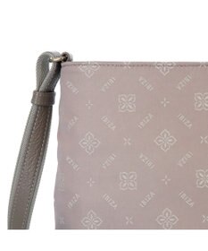 IBIZA ロゴナイロン　ショルダーバッグ