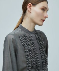 BEIGE， MOYE / フリルブラウス