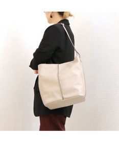 UNBILLION アトランタ ATLANTA / やぎ革軽量ショルダーL