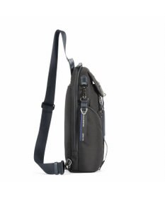 ZERO HALLIBURTON  ZLM ショルダーバッグ 7L 660g 81515