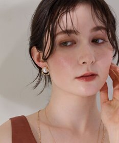 Phoebe 【金属アレルギー対応】パールインフレームピアス　ホワイト