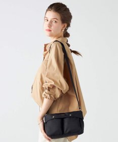 LA BAGAGERIE ダブルフロントポケットショルダー