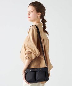 LA BAGAGERIE ダブルフロントポケットショルダー