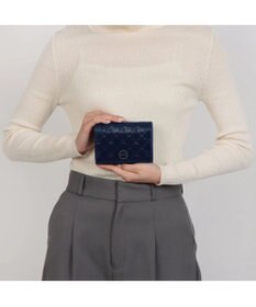 CLATHAS アクシオン 二つ折り財布