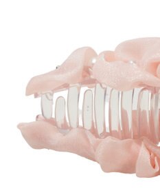 Maison de FLEUR オーガンジーパールエアリーバンスクリップ