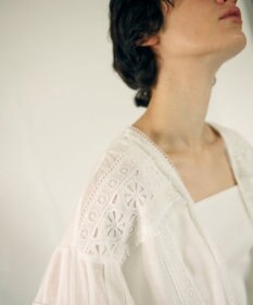 GRACE CONTINENTAL レースパッチブラウス