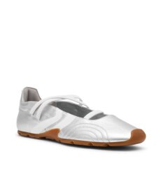 STEVE MADDEN JOISIE クロスストラップフラットスニーカーシューズ