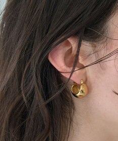 Phoebe 〈金属アレルギー対応〉ドームメタルフープピアス/ゴールド　シンプル/大振り