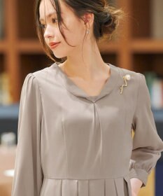 Tiaclasse 【洗える】ロールVネックワンピース