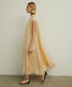 BEIGE， OLGA / Aラインドレス