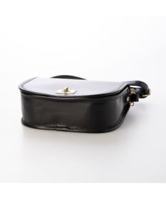 ing <ing>レザーショルダーバッグ