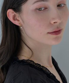 Phoebe 〈痛くないシリーズ/金属アレルギー対応〉ソロパールフープライトフィットイヤリング　ゴールド/ニッケルフリー