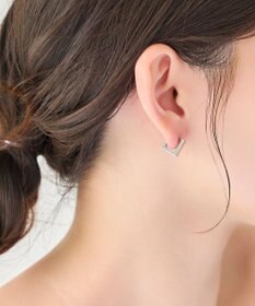 Phoebe 【金属アレルギー対応】ストレートスクエアフープピアス　シルバー/サージカルステンレス（片耳）
