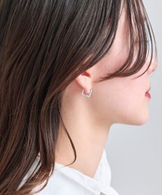 Phoebe 【金属アレルギー対応】ストレートスクエアフープピアス　シルバー/サージカルステンレス（片耳）