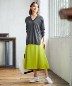 ICB 【洗える】 コンパクトウール Vネックプルオーバー