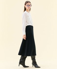 BEIGE， 【WEB限定・洗える】CLARION / ゴールド釦クルーネックブラウス