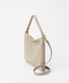 russet エンボスモノグラム ソフトレザーショルダーバッグ(CE-1547)