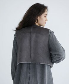 Green Parks ■ESCAR フラッフィーベスト