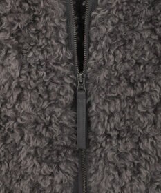 Green Parks ■ESCAR フラッフィーベスト