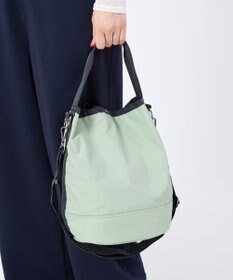 LeSportsac CONVERTIBLE BUCKET BAG/フロスティグリーン/サンダー