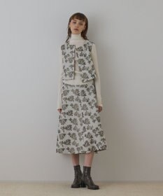 GRACE CONTINENTAL ラメフラワージャガードベスト