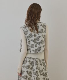 GRACE CONTINENTAL ラメフラワージャガードベスト