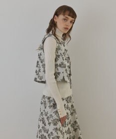 GRACE CONTINENTAL ラメフラワージャガードベスト