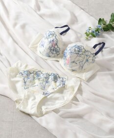 Wing 【ときはなつブラ】　夏のブラストレスから解放　さらっと快適　ウイング／ワコール　KB2871