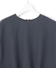 ICB 【先行予約】 FluidBackSatin フレンチスリーブブラウス