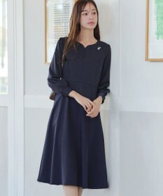 Tiaclasse 【セレモニー・XSサイズ追加・新色追加】ハートネックくるみ釦ワンピース