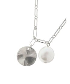 Green Parks ・ＨＡＬＦ　ＴＩＭＥ　パール＆メタルプレートネックレス