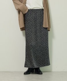 Green Parks すっきり見えシルエットサテンナロースカート