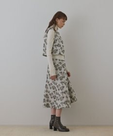 GRACE CONTINENTAL ラメフラワージャガードベスト