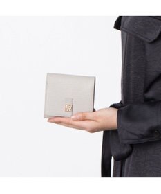 CLATHAS デフィ 内ボックス二つ折り財布