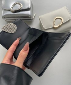 WEGO ニュアンスパーツフラップウォレット